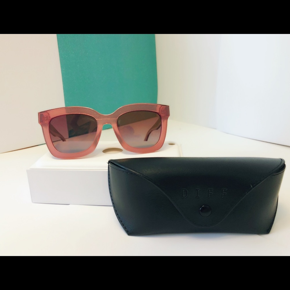 DIFF Pink Carson Sunglasses